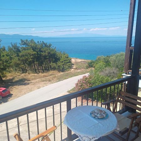 Appartamento Μεζονετα Nea Roda Esterno foto