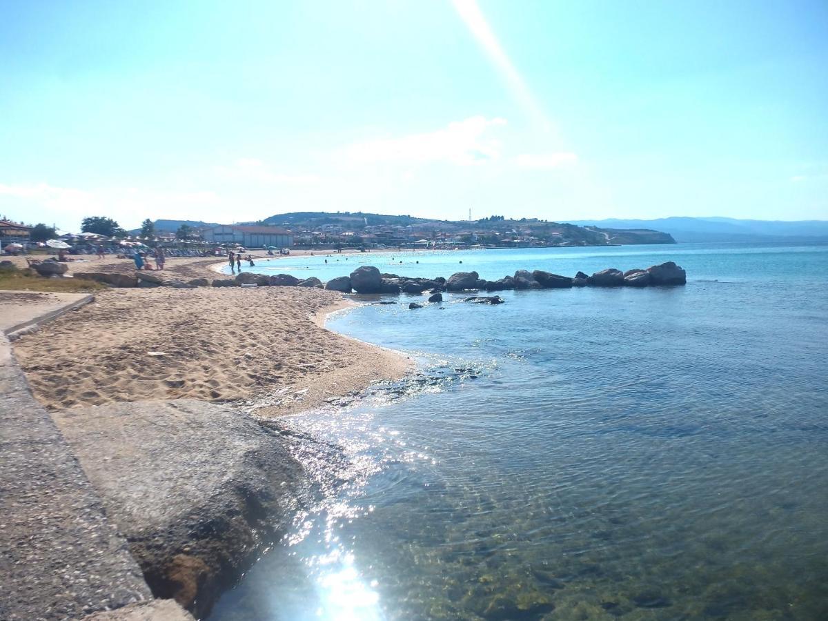Appartamento Μεζονετα Nea Roda Esterno foto