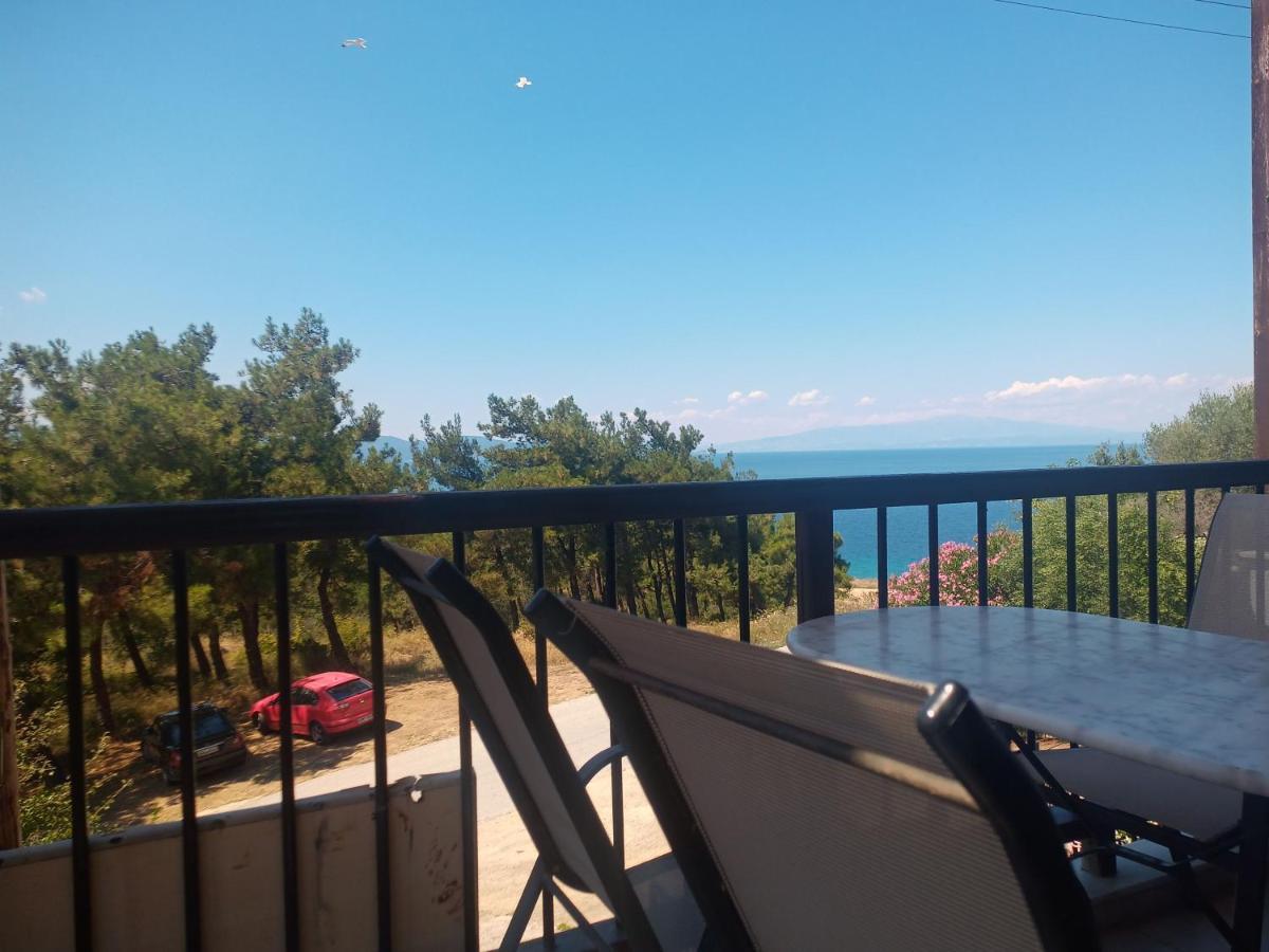 Appartamento Μεζονετα Nea Roda Esterno foto