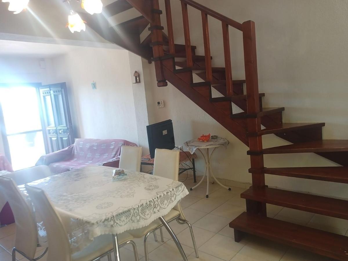 Appartamento Μεζονετα Nea Roda Esterno foto
